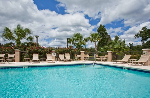 Tallahassee Condo | 2 Bedroom Suite in Tallahassee! Free Breakfast + On-Site Business Center