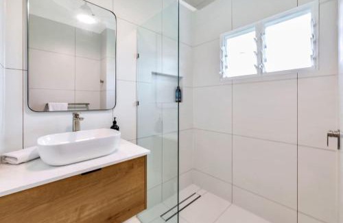 Parap Apartment | 2 Bedroom Top Floor Parap Delight New to Market