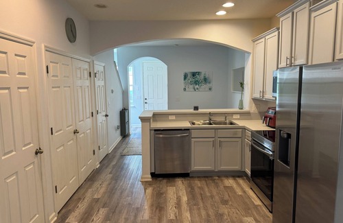 Southside House | 2-bedroom townhome in Bartram Park, full remote work set up. Pool, gym.