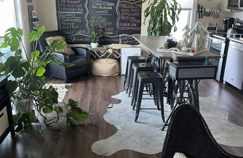 Indianapolis House | 2-bedroom vacation home just 6 minutes to Lucas Oil Stadium