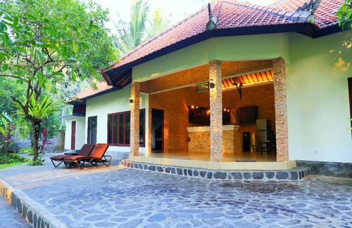 Bondalem House | 2-bedroom Villa in a fruit Jungle