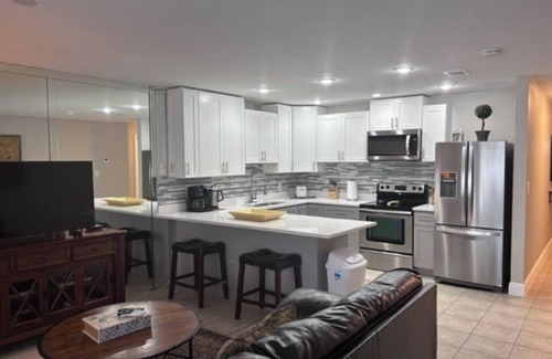 Highland Beach Villa | 2-bedroom villa just 6 minutes drive to Florida Atlantic University