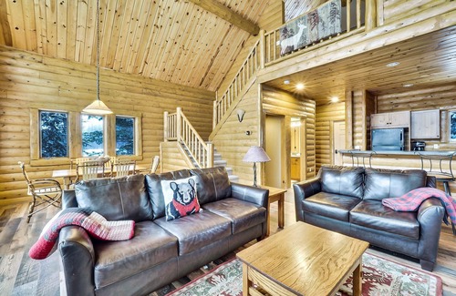 Boyne City Cabin | 2 Bedroom with an enclosed LOFT! Plus, a Newly Installed Hot Tub! Sleeps 8