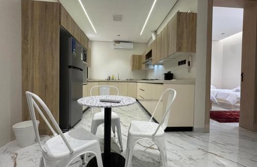 Al Malaz Apartment | 2-Bedroom with Outdoor Patio - 5B