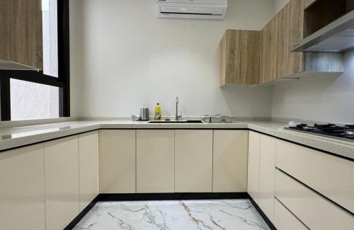 Al Malaz Apartment | 2-Bedroom with Outdoor Patio - 5B
