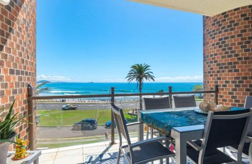 Alexandra Headland Apartment | 2 bedrooms 2 baths with balcony and ocean views, across from ocean