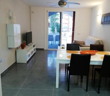 El Madronal Apartment | 2 bedrooms appartement at Playa de la Americas 400 m away from the beach with shared pool enclosed garden and wifi