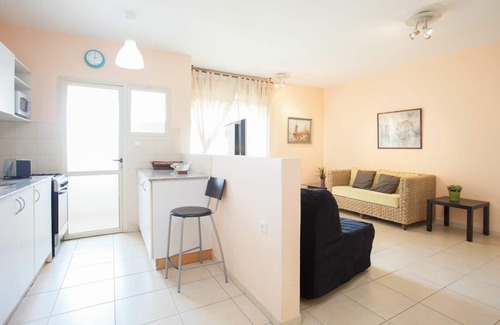 Ra'ananna Apartment | 2 bedrooms Raanana center REF 33