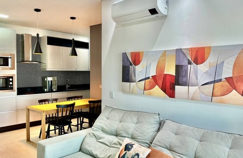 Matriz Apartment | 2 Bedrooms, Retro with Garage at Lifespace Curitiba