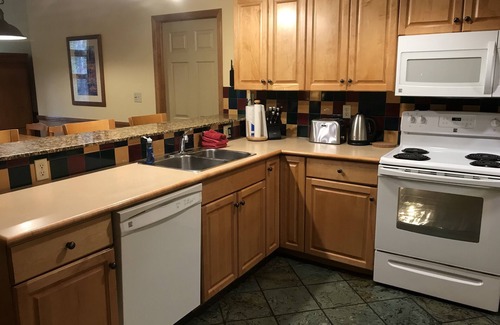 Canmore Condo | 2 Bedrooms, Sleeps 8, Available: Aug 15-16 (1 night)