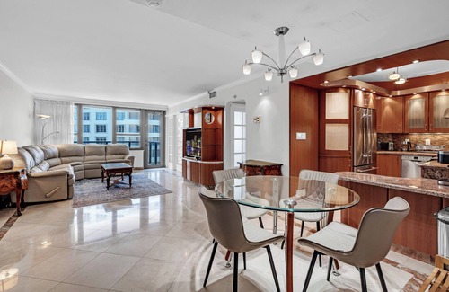 Mid Beach Apartment | 2 Bedrooms Unit OceanFront Resort The Alexander
