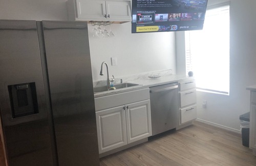 Clear Lake Condo | 2-bedrooms with its own bathroom and kitchen.nn