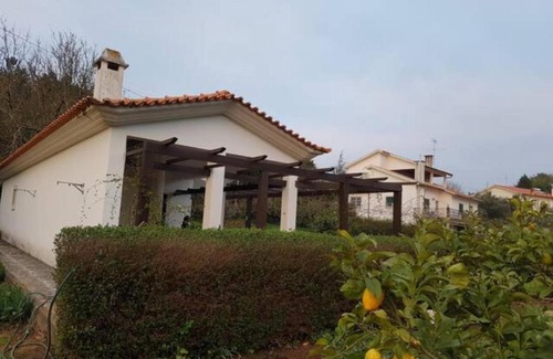 Assafarge Villa | 2-Beds Sleeps 4 10 min drive to Central Coimbra