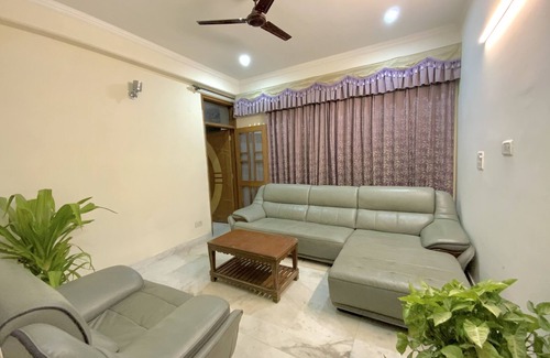 Gurugram House | 2 BHK entire floor for stay/parties
