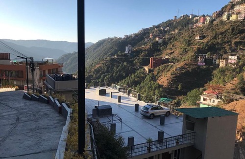 Shimla Apartment | 2 BHK Flat with 6 Bed 2 Bathroom