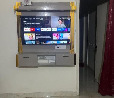 Ghaziabad Apartment | 2 BHK fully furnished guest apartment - ghaziabad