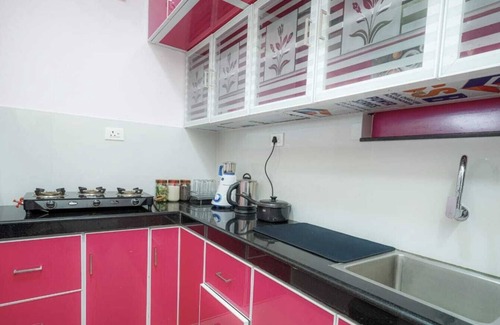 East Nada Apartment | 2 BHK Furnished Flat - Suite - 200 m to Guruvayoor Temple