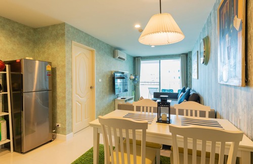 Cha-am Condo | 2 Bicycles with Sea View One BR Beach and Pool front Located In Cha-am Hua Hin