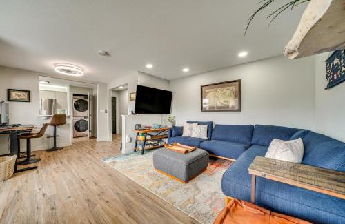 Alki House | 2 Blocks to Beach Park Cozy Seattle Townhome