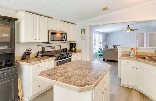 Laguna Beach Estates House | 2 Blocks to Beach! Family-Friendly Home in PCB