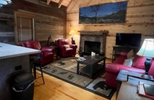 Rogersville House | 2 BR 1.5 BA Cabin on Big Creek, private and serene but close to amenities