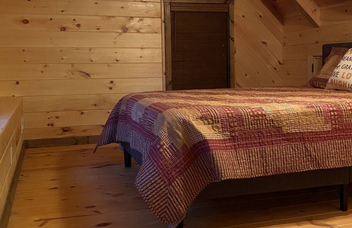 Rogersville House | 2 BR 1.5 BA Cabin on Big Creek, private and serene but close to amenities