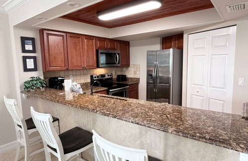 Siesta Key Condo | 2 BR/2 BA Beachfront Condo on Siesta Key