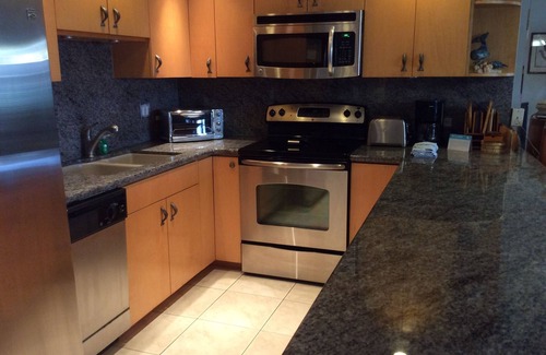 Kihei Condo | 2 BR/2 BA End Unit/all on 1 Level/2 Lanais/Prem Location/Awesome/Bld6-310