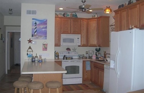 Hatteras Condo | 2 BR/2 BA Hatteras Top Floor Oceanfront Condo
