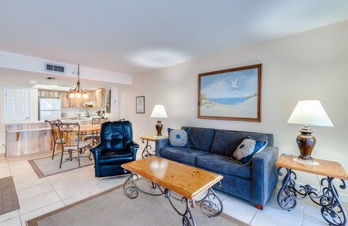 Madeira Beach Condo | 2 BR 2 Bath Sandy Shores Condos Right Across the street from JohnsPass Village