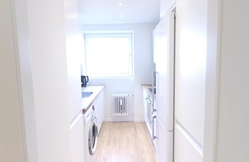 Frederiksberg C Apartment | 2-BR apartment w/a balcony in Frederiksberg - 237