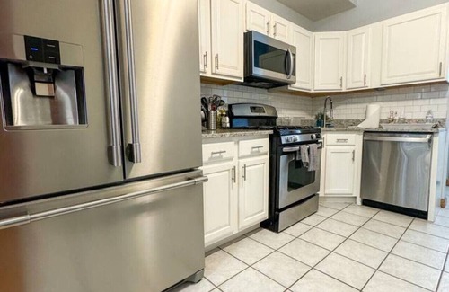 North Ironbound Apartment | 2 Br apt - Close to NYC and International Airport