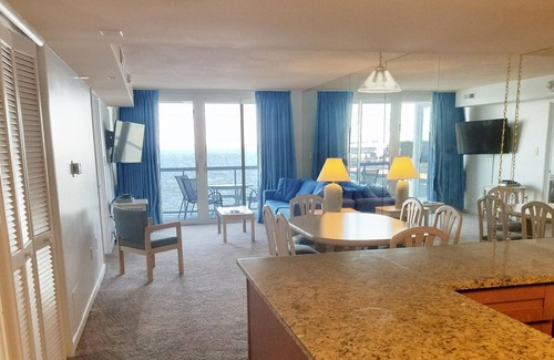 Midtown Ocean City Condo | 2 Br Bayfront 2024 Senior Week Rental!