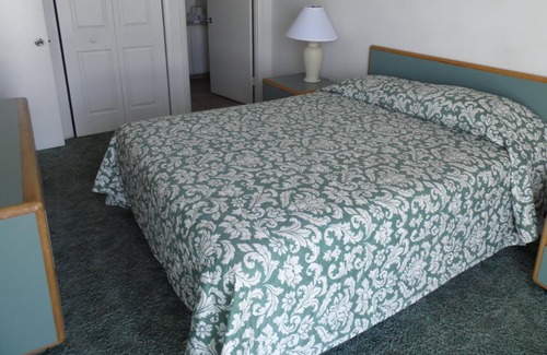 Midtown Ocean City Condo | 2 Br Bayfront 2024 Senior Week Rental!