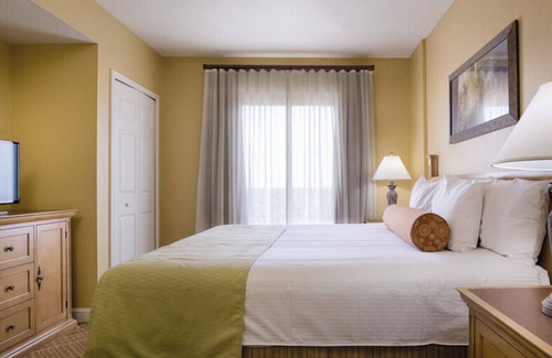 Lake Buena Vista Resort | 2 BR -Bonnet Creek - Pools, Dining, Pirate Ship Slide, Mini Golf