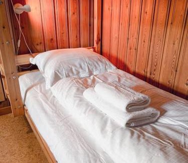 Streymoy House | 2 BR Cozy vacation home for 5 guests, Langasandur