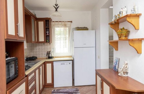 Geris Apartment | 2 BR House with Garden in the Heart of Yalikavak