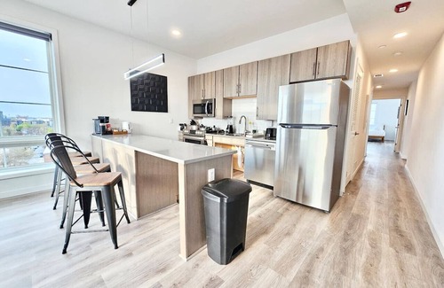 Poplar Apartment | 2 BR in the heart of an old city