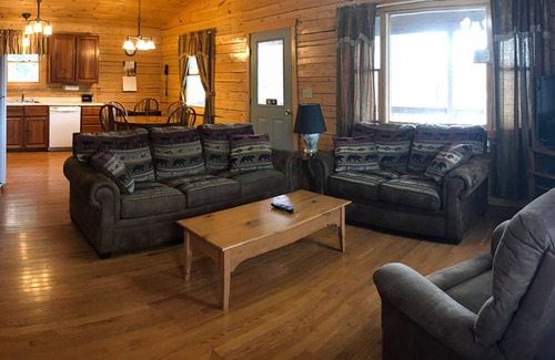 Pittsburg Cabin | 2 BR Mountain View Cabin with Direct ATV/Snowmobile Access
