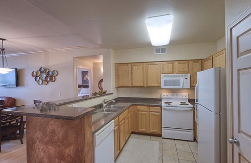 North Scottsdale Condo | 2 BR Relaxing Bliss at a Desert Oasis - End Unit On 1st Floor