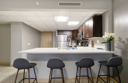 Downtown Des Moines Apartment | 2 BR Short Uber to Dtwn Nightlife/Restaurants