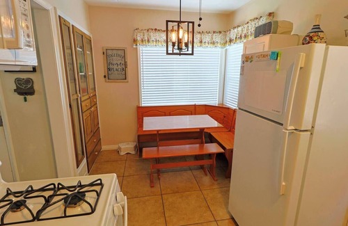 Sugar House House | 2 BR Up to date, heart of Sugar House