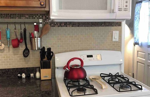 Sugar House House | 2 BR Up to date, heart of Sugar House