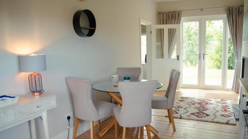 Cawood House | 2 Bridge View