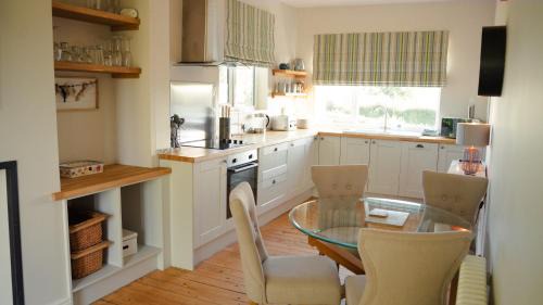 Cawood House | 2 Bridge View
