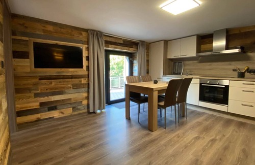 Rochesson Apartment | (2) Chalet des Jonquilles, Jacuzzi (private) & Pool