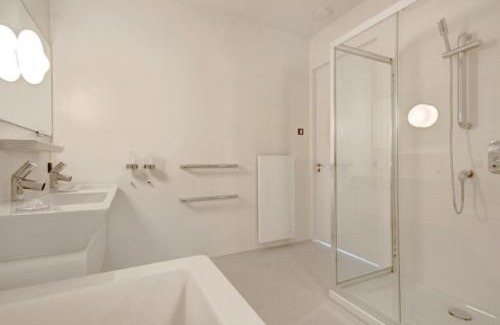 Saint-Germain-du-Crioult Apartment | 2 chambres WC séparés