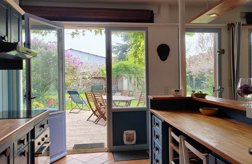 Le Tremblay Villa | 2 Chambres Dans Étage Entier D'une Maison Avec Terrasse et Jardin
