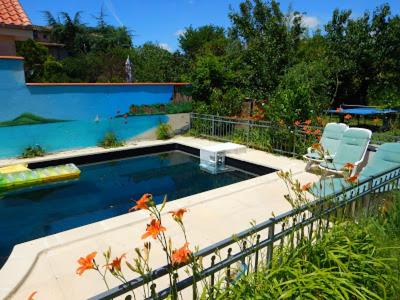 La Terrasse Bed & Breakfast | 2 chambres et salle de bain un oasis de bien être Piscine et jardin Direct Gare Aéroport