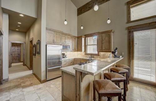 Deer Valley House | 2 Condos Ski-inSki-out at Deer Valley Hot Tubs Mont Cervin by AvantStay